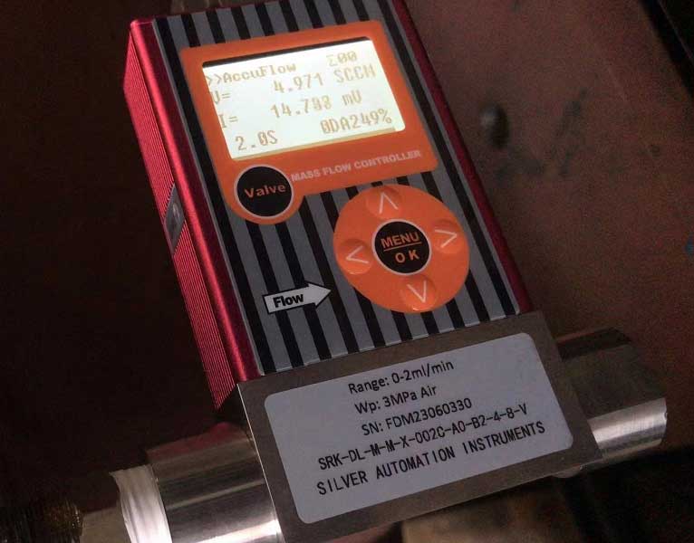 وحدات التحكم في تدفق الكتلة الحرارية Thermal mass flow controllers